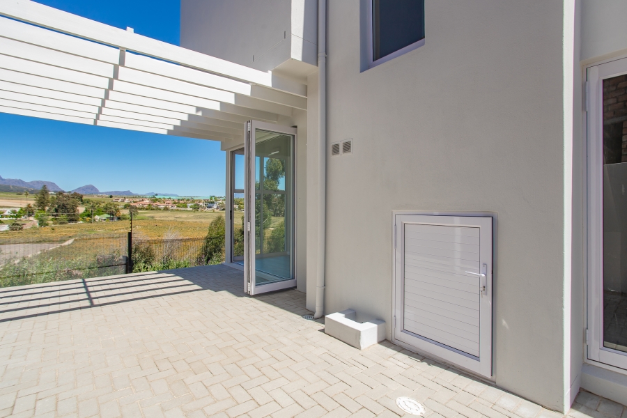 3 Bedroom Property for Sale in Berg En Dal Western Cape